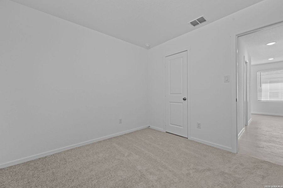 Spacious, unfurnished interior of a new home in Hidden Oasis, San Antonio (Image 15). Spacious, unfurnished interior of a new home in Hidden Oasis, San Antonio (Image 15).