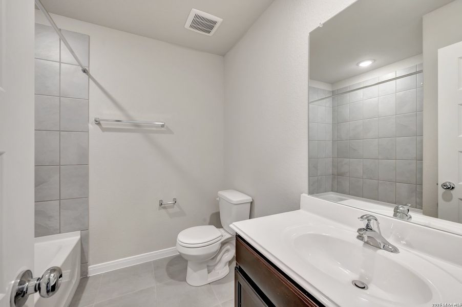 Furnished interior view inside a new home in Paloma Park, Converse (Image 9).
