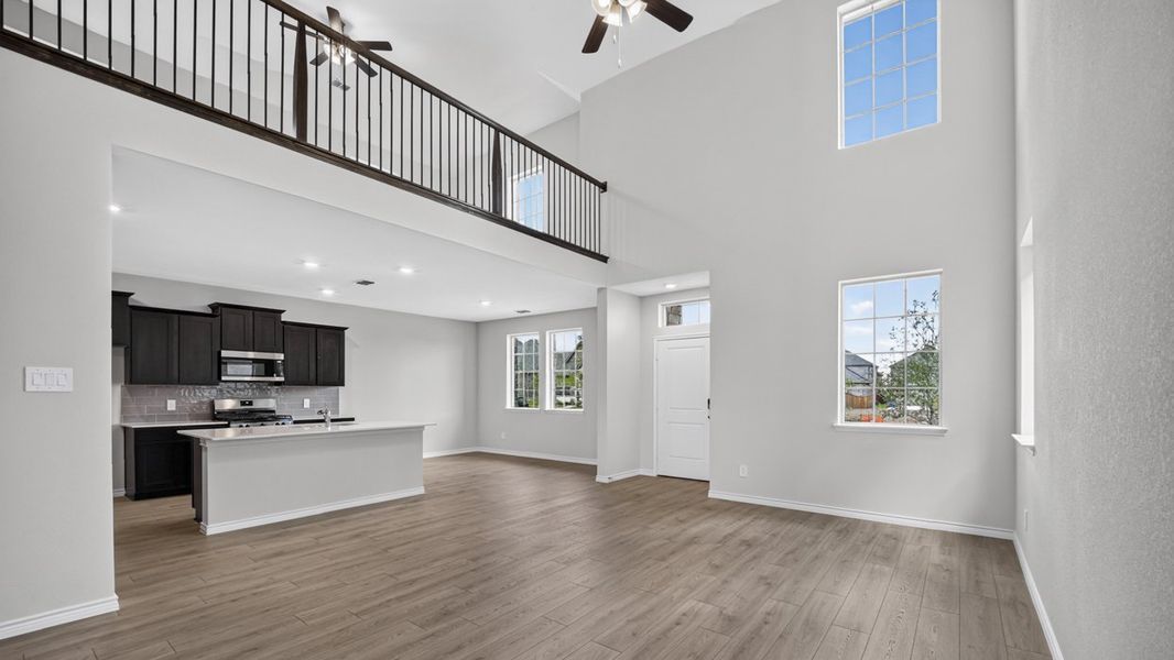 Spacious, unfurnished interior of a new home in Lilybrooke at Legacy Hills, Celina (Image 7).