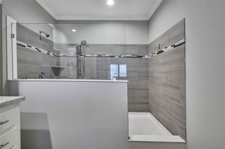 Image 43 of a home in .