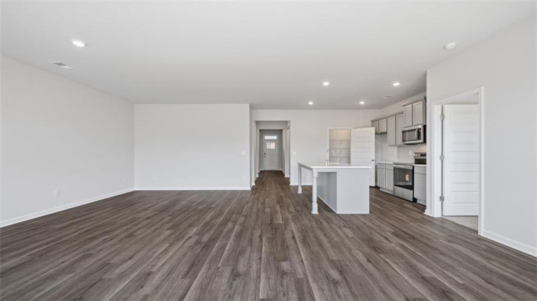Spacious, unfurnished interior of a new home in Willowbrook, Winder (Image 21). Spacious, unfurnished interior of a new home in Willowbrook, Winder (Image 21).