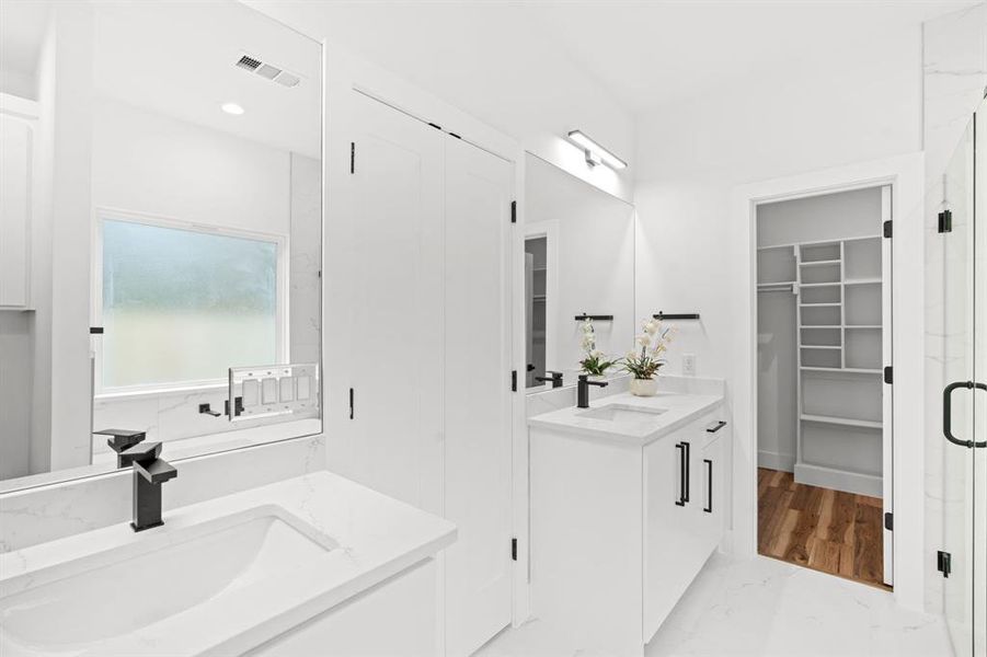 Furnished interior view inside a new home in , Dallas (Image 17). Furnished interior view inside a new home in , Dallas (Image 17).