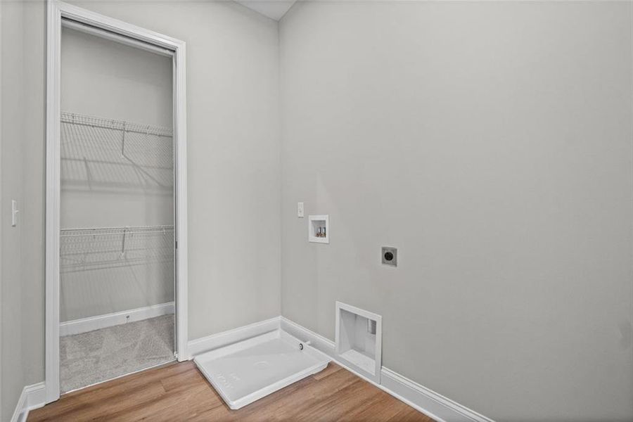Spacious, unfurnished interior of a new home in Governor’s Preserve, Canton (Image 36).