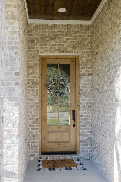 Representative exterior details of a home built from the The Ellen II by Reece Homes in Pebble Creek, College Station (Image 3).