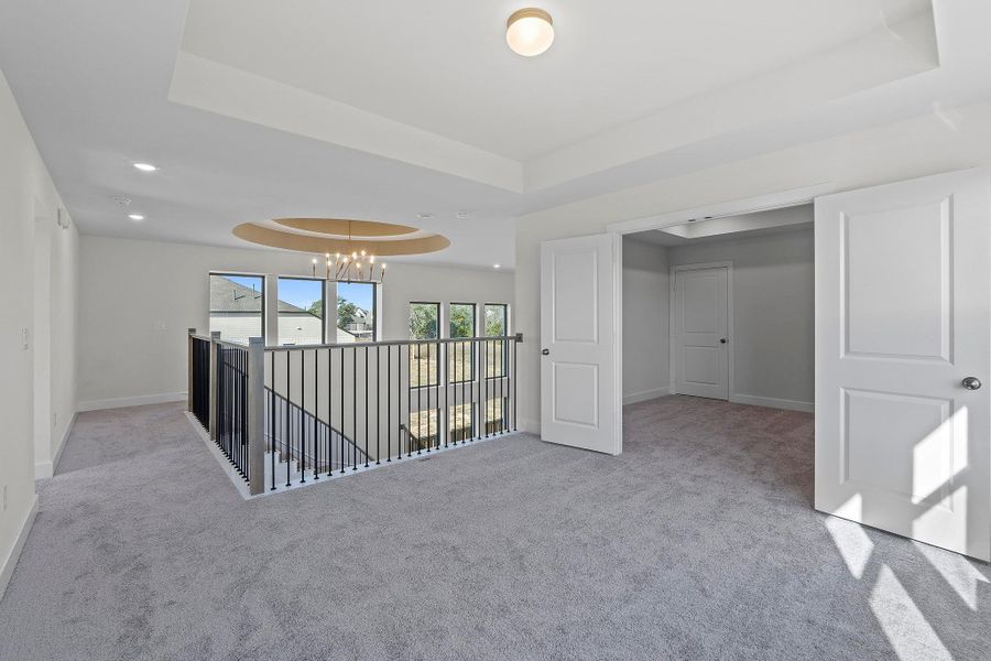Spacious, unfurnished interior of a new home in Parmer Ranch, Georgetown (Image 34).