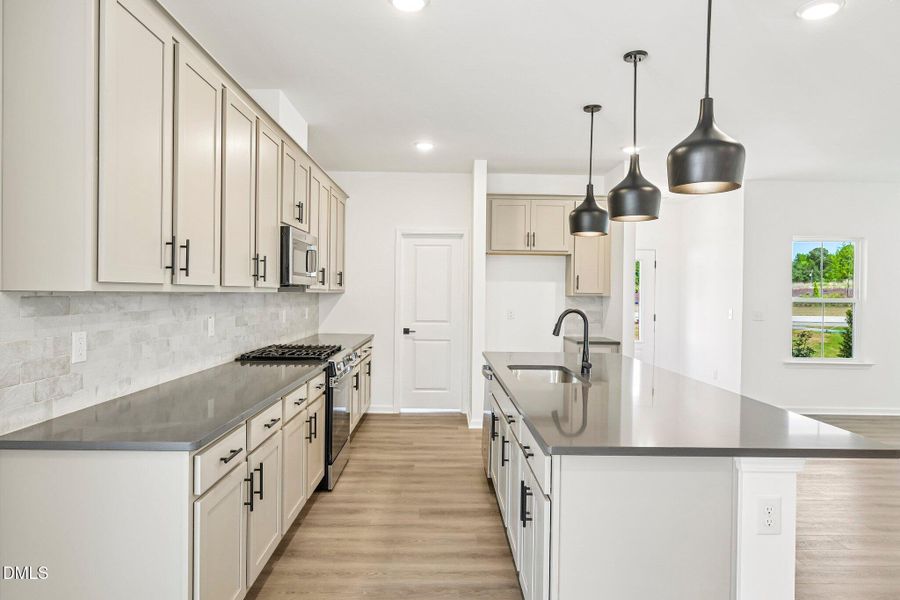 20-web-or-mls-Quarry Rd-S2504-020 20-web-or-mls-Quarry Rd-S2504-020