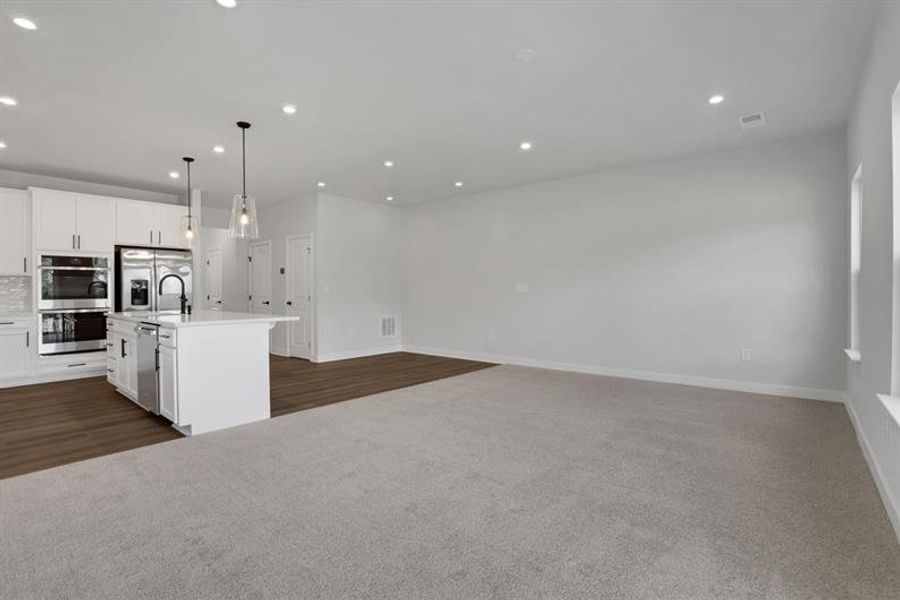 Spacious, unfurnished interior of a new home in Laurel Fields, Gainesville (Image 33).
