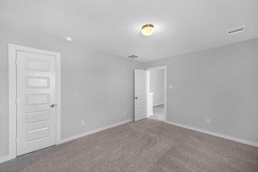 Spacious, unfurnished interior of a new home in Beacon Hill, Waller (Image 22).