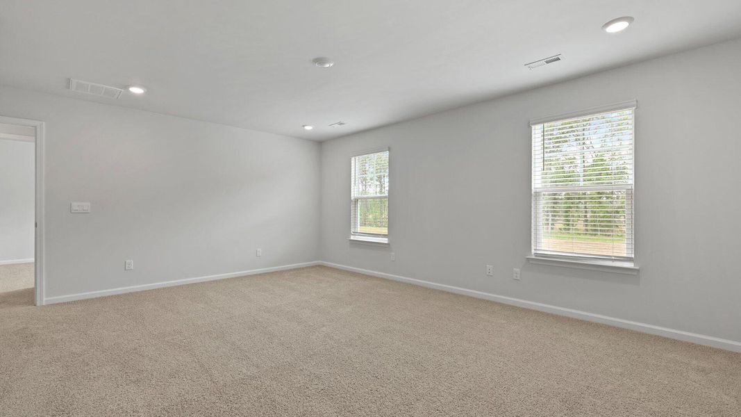 Spacious, unfurnished interior of a new home in Pineview North, Summerville (Image 32).