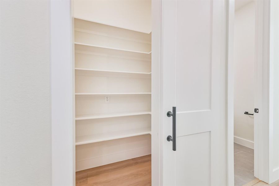 Image 47 of a home in .