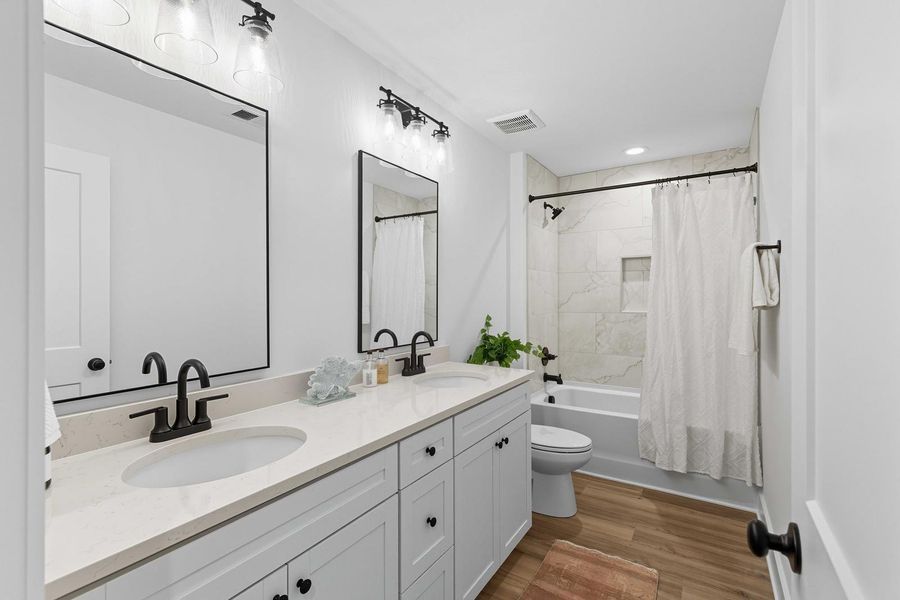 Furnished interior view inside a new home in , Charleston (Image 11).