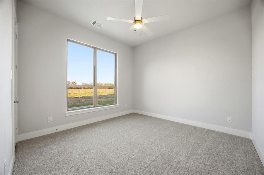 Spacious, unfurnished interior of a new home in Levante - 1 Acre Lots, Waxahachie (Image 32).