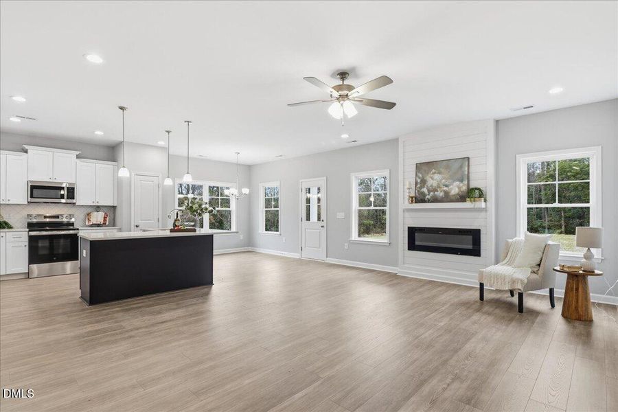 14-118 Sagewood Dr-14