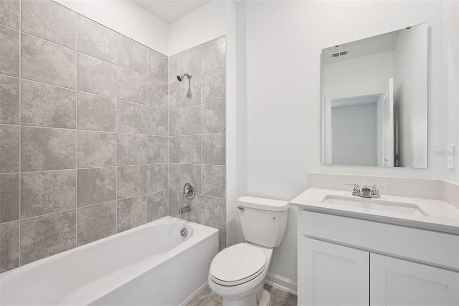 Furnished interior view inside a new home in , Davenport (Image 10).