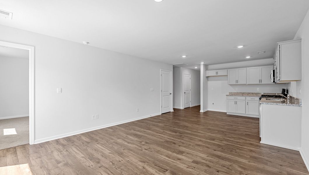 Spacious, unfurnished interior of a new home in Harper Ridge, Roebuck (Image 21).