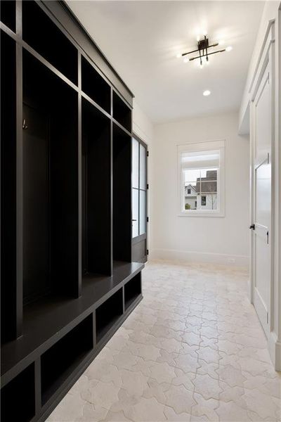 Spacious, unfurnished interior of a new home in , Alpharetta (Image 25). Spacious, unfurnished interior of a new home in , Alpharetta (Image 25).