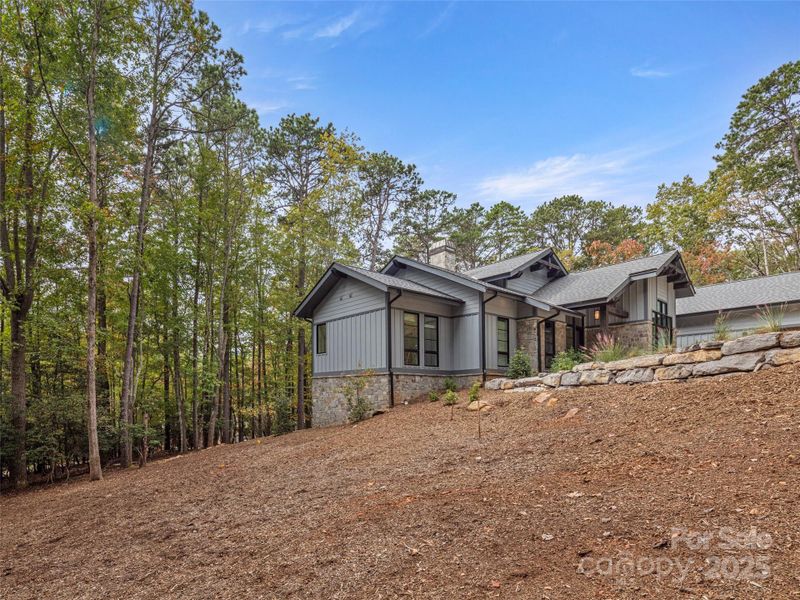 Image 27 of a home in .