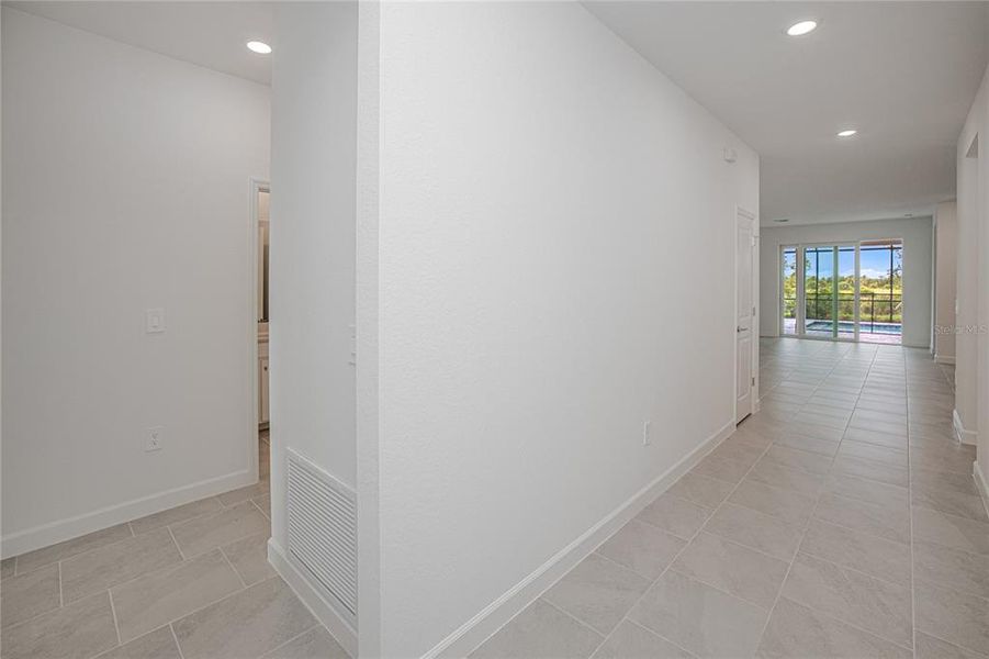 Spacious, unfurnished interior of a new home in , Punta Gorda (Image 29). Spacious, unfurnished interior of a new home in , Punta Gorda (Image 29).