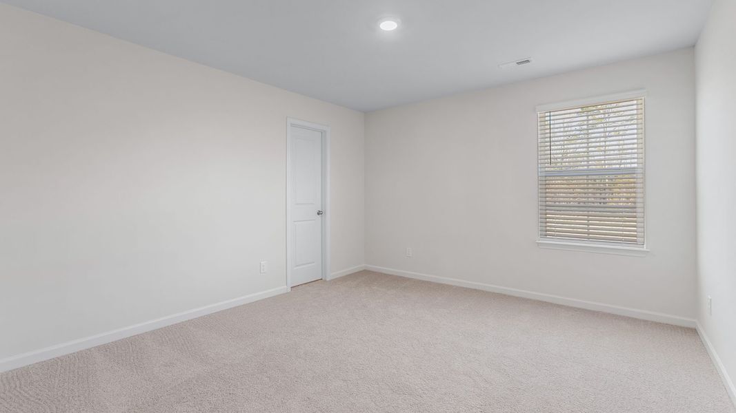 Spacious, unfurnished interior of a new home in Aspen Place, Thomasville (Image 23).