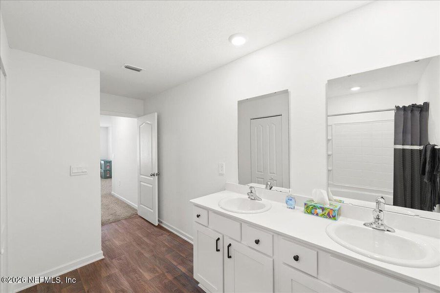Furnished interior view inside a new home in , Green Cove Springs (Image 30).