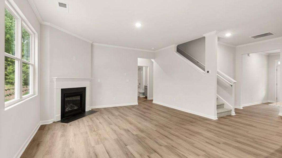 Spacious, unfurnished interior of a new home in Fairhaven, Lithia Springs (Image 26).