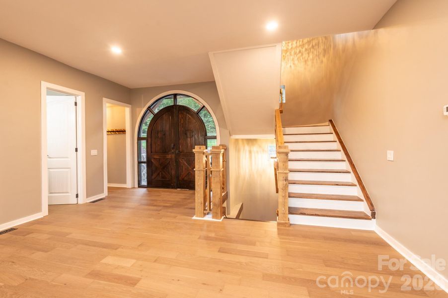 Spacious, unfurnished interior of a new home in , Blowing Rock (Image 18). Spacious, unfurnished interior of a new home in , Blowing Rock (Image 18).