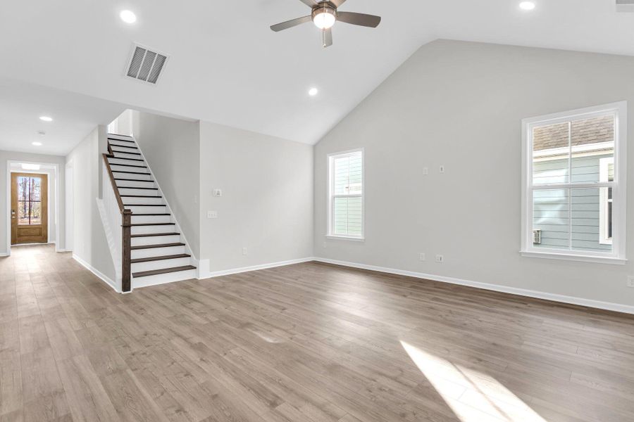 Spacious, unfurnished interior of a new home in Sweetgrass Station, Summerville (Image 19).