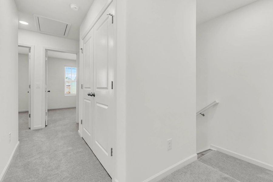 Representative unfurnished interior of a home built from the Lantern by Starlight Homes in Pinckney Place, North Charleston (Image 20).