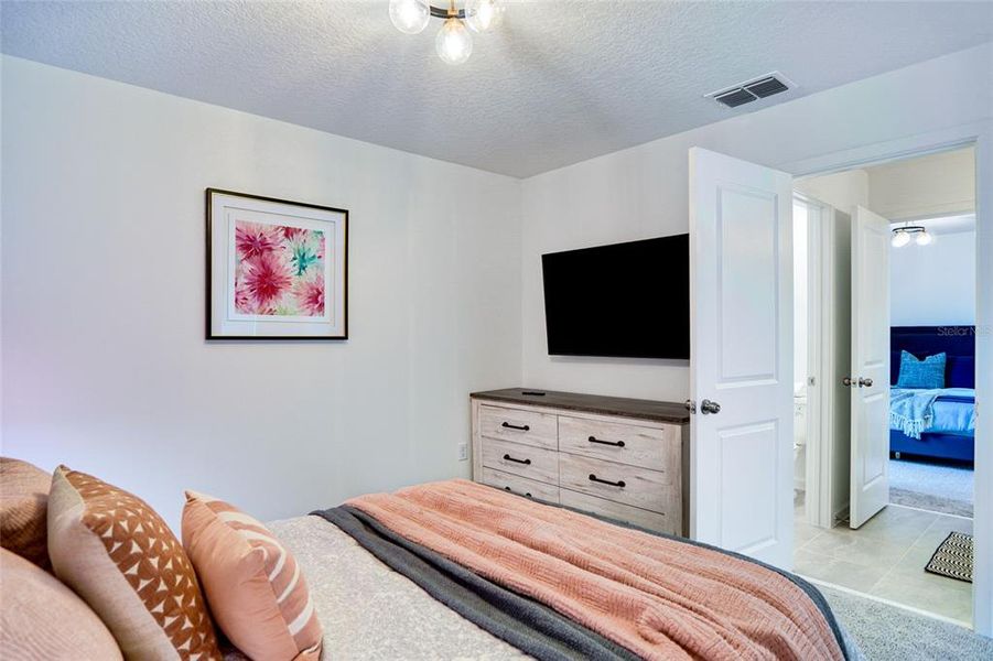 Furnished interior view inside a new home in , Kissimmee (Image 40).