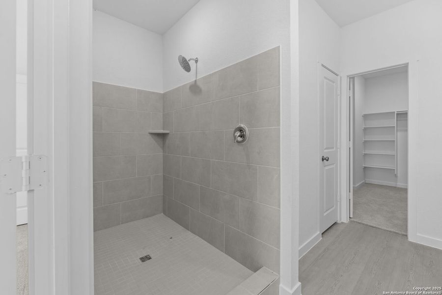 Image 22 of a home in Waterwheel: Coastline Collection.