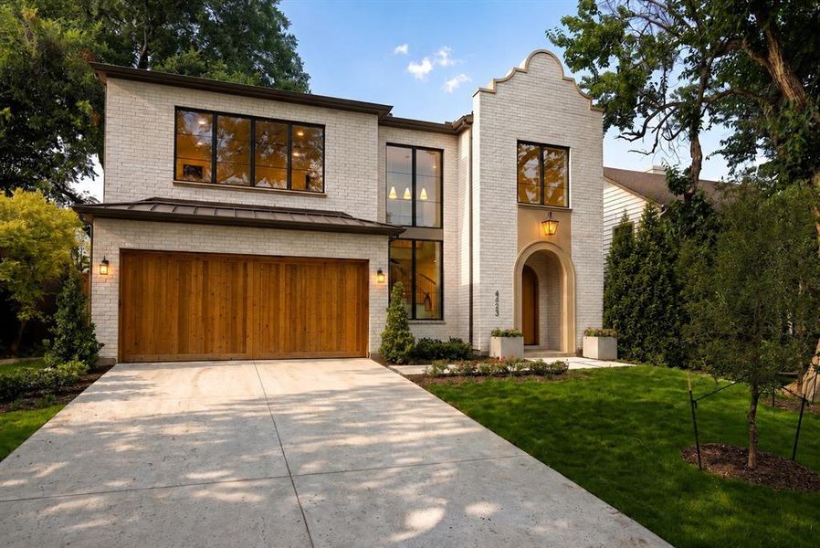 Front exterior of a new home in , Dallas, TX, highlighting curb appeal (Image 1). Front exterior of a new home in , Dallas, TX, highlighting curb appeal (Image 1).