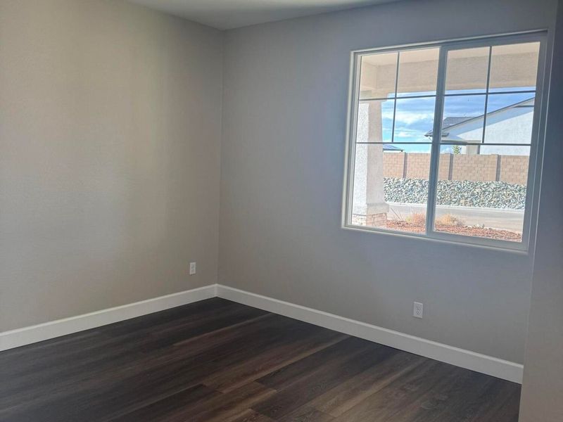 Spacious, unfurnished interior of a new home in Morningstar, Prescott Valley (Image 10).
