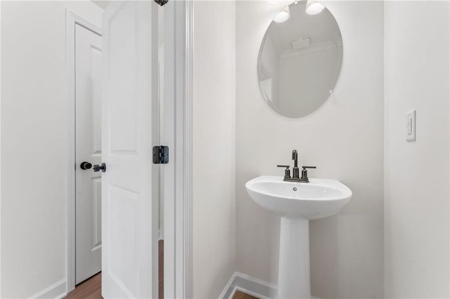 Furnished interior view inside a new home in Cherokee Township, Acworth (Image 6).