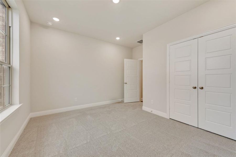 Spacious, unfurnished interior of a new home in Sutton Fields, Celina (Image 20).