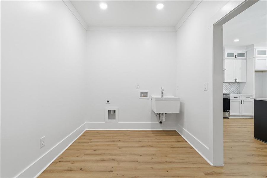 Spacious, unfurnished interior of a new home in , Rydal (Image 36).