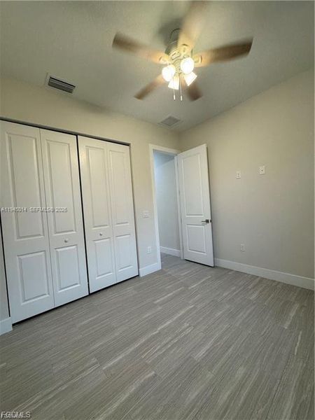 Spacious, unfurnished interior of a new home in , Lehigh Acres (Image 10).