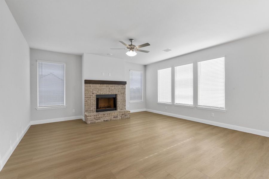 Representative unfurnished interior of a home built from the Garrison I by Cheldan Homes in Stoneview, Glen Rose (Image 45).