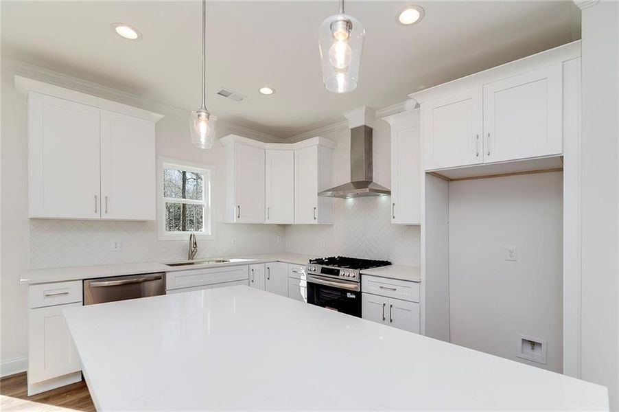 Furnished interior view inside a new home in , Dawsonville (Image 7).