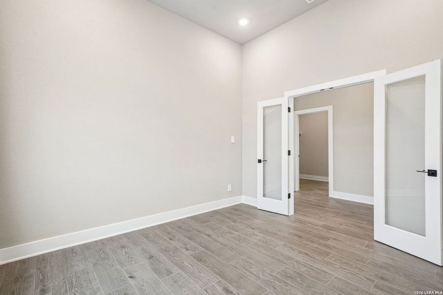 Spacious, unfurnished interior of a new home in Sagebrooke - Classic Series, San Antonio (Image 26).