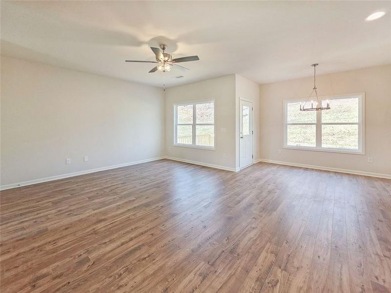 Spacious, unfurnished interior of a new home in , Gainesville (Image 28).