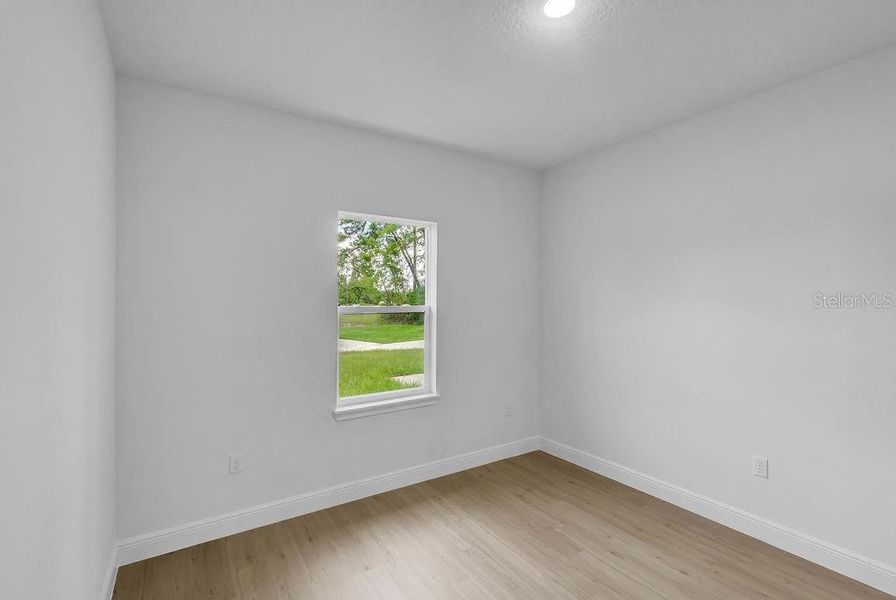 Spacious, unfurnished interior of a new home in , Ocala (Image 20).
