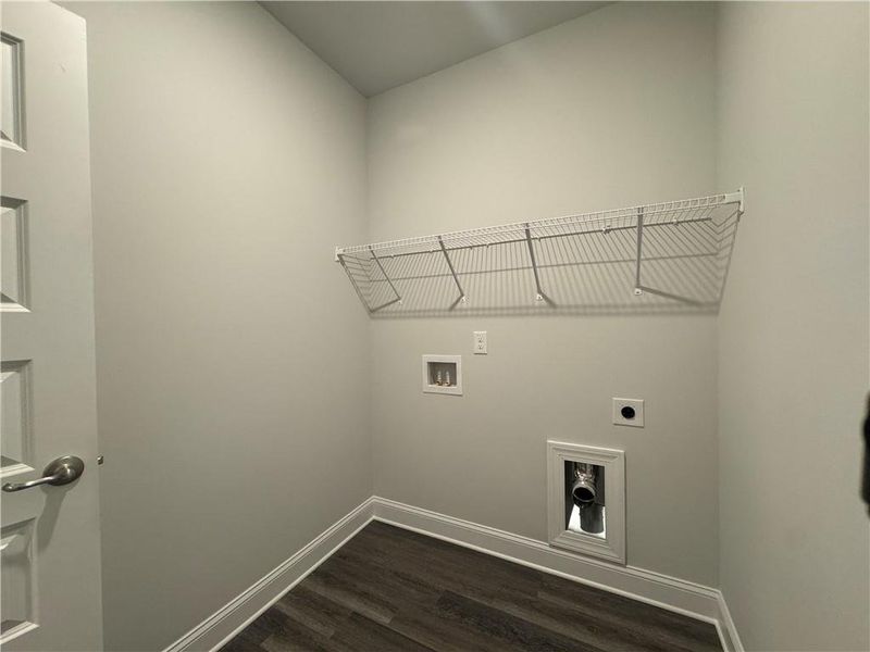 Spacious, unfurnished interior of a new home in Tuscany Hills, Douglasville (Image 16).