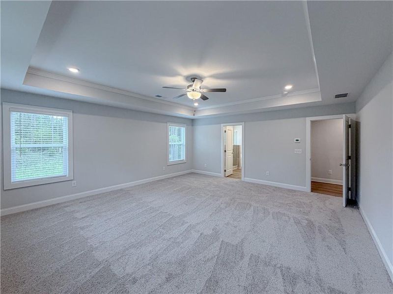 Spacious, unfurnished interior of a new home in , Dallas (Image 18).