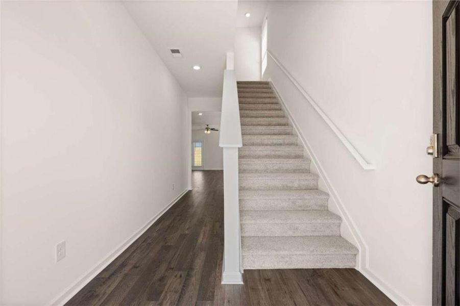 Spacious, unfurnished interior of a new home in Shoal Creek, Hampton (Image 13).