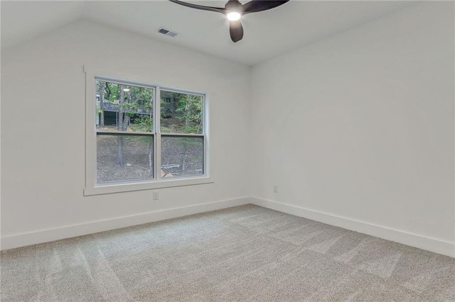 Spacious, unfurnished interior of a new home in , Waleska (Image 26).