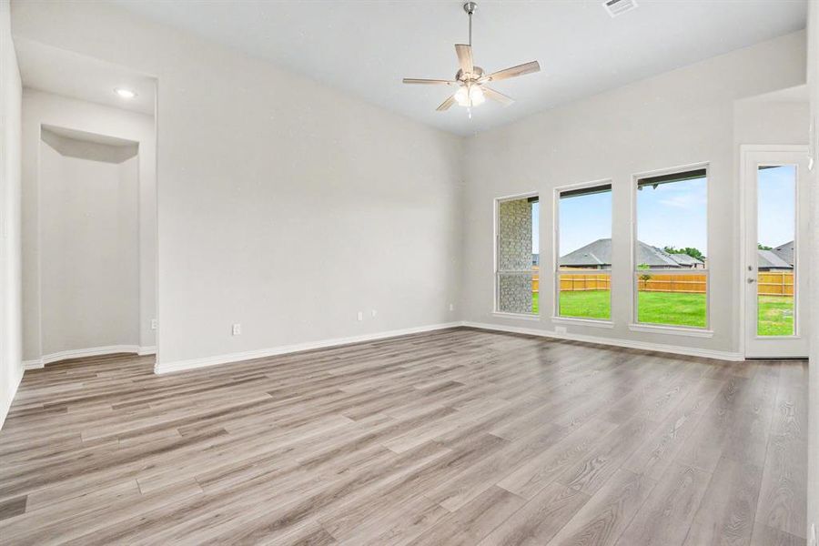 Spacious, unfurnished interior of a new home in Ten Mile Creek Estates, DeSoto (Image 14). Spacious, unfurnished interior of a new home in Ten Mile Creek Estates, DeSoto (Image 14).