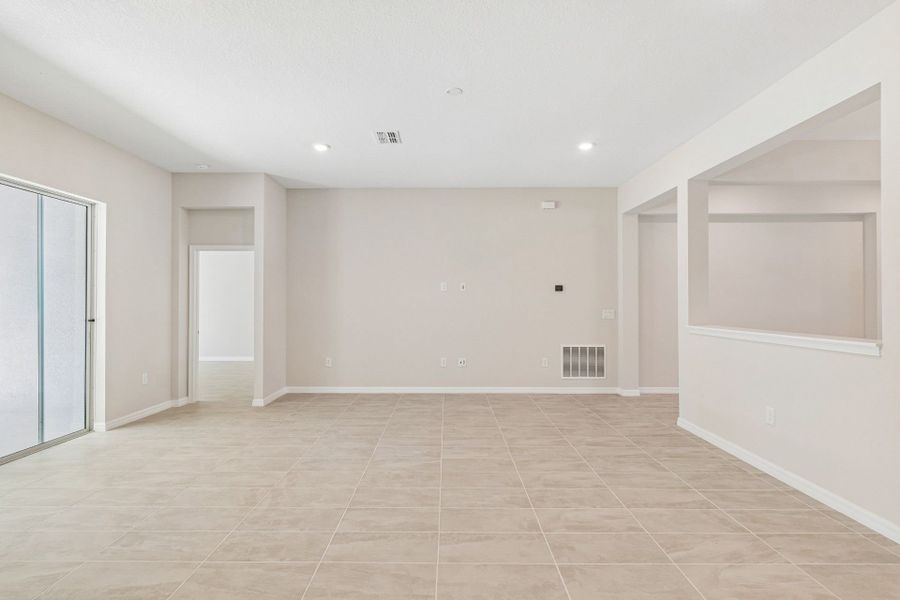 Spacious, unfurnished interior of a new home in Pinecone Reserve, Brooksville (Image 18). Spacious, unfurnished interior of a new home in Pinecone Reserve, Brooksville (Image 18).