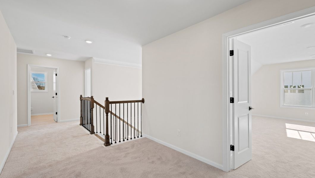 Representative unfurnished interior of a home built from the FLEETWOOD by D.R. Horton in Whitehawk Meadows, Travelers Rest (Image 29).