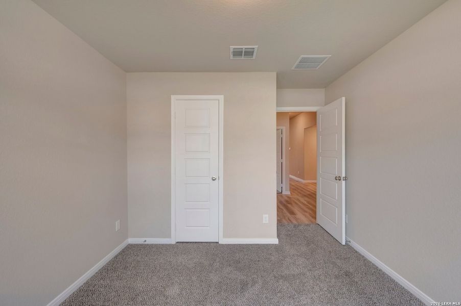Spacious, unfurnished interior of a new home in Greenspoint Heights, Seguin (Image 22).