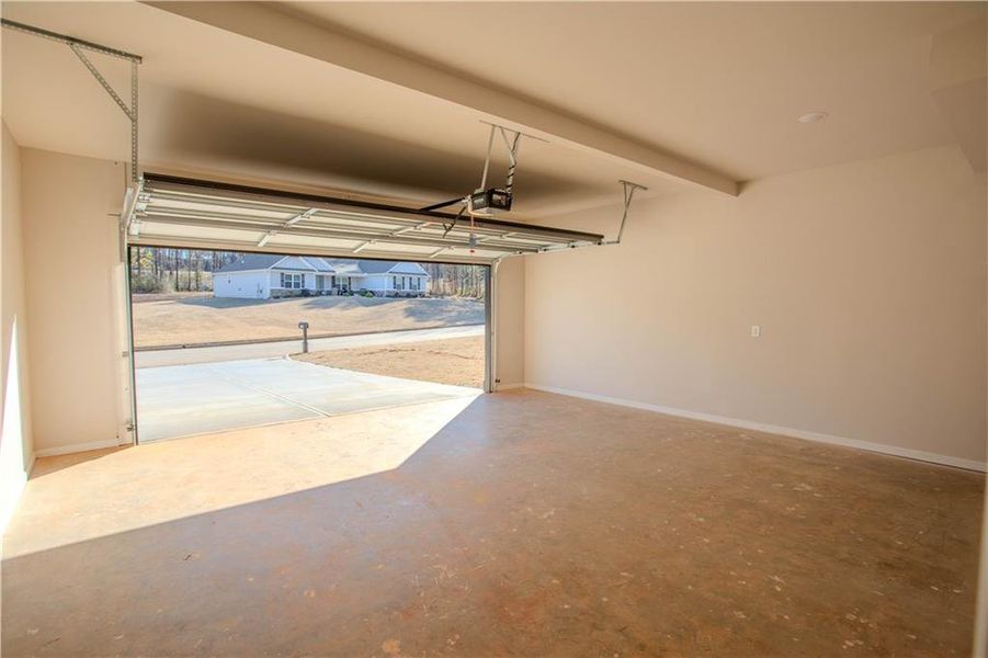 Spacious, unfurnished interior of a new home in , Villa Rica (Image 29). Spacious, unfurnished interior of a new home in , Villa Rica (Image 29).